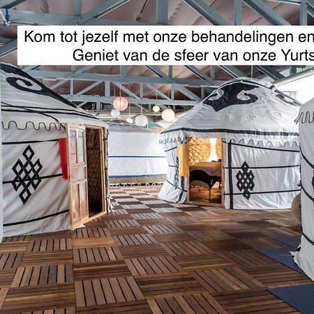ザーンダム Yurtlife Bed & Breakfast エクステリア 写真